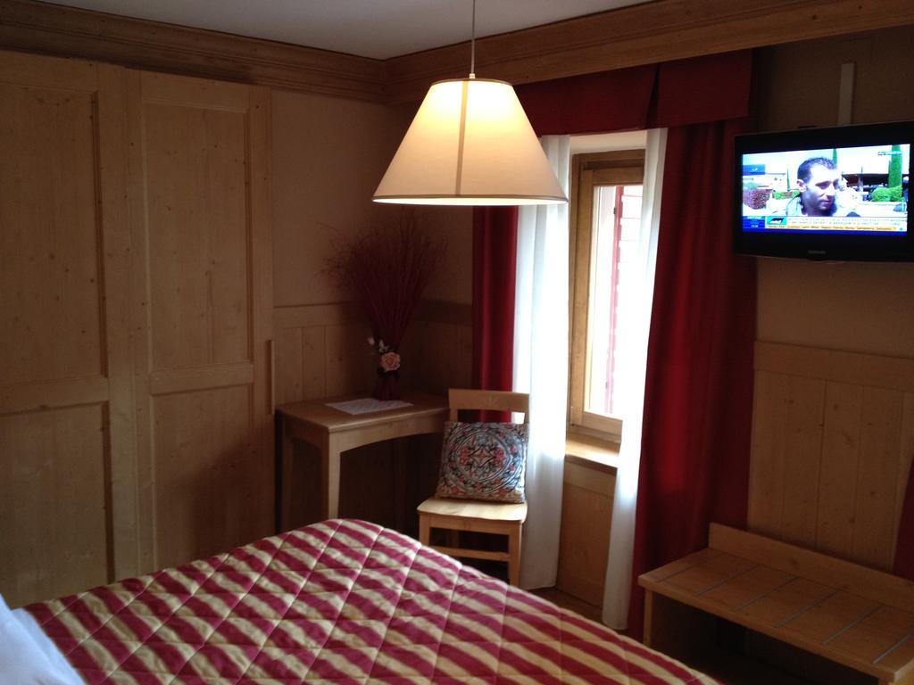 Albergo Garni Ajarnola Auronzo di Cadore Oda fotoğraf